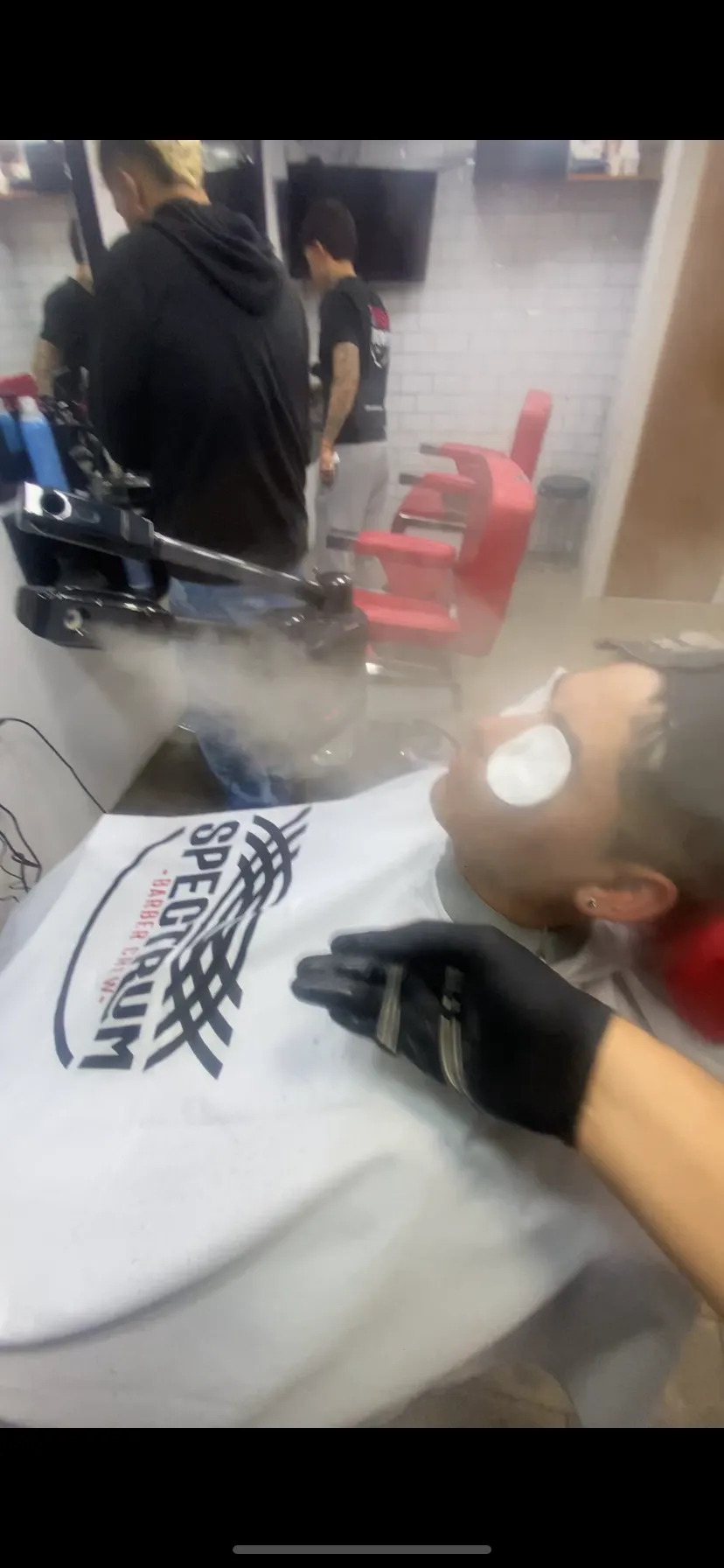 Corte de cabello + Exfoliación facial