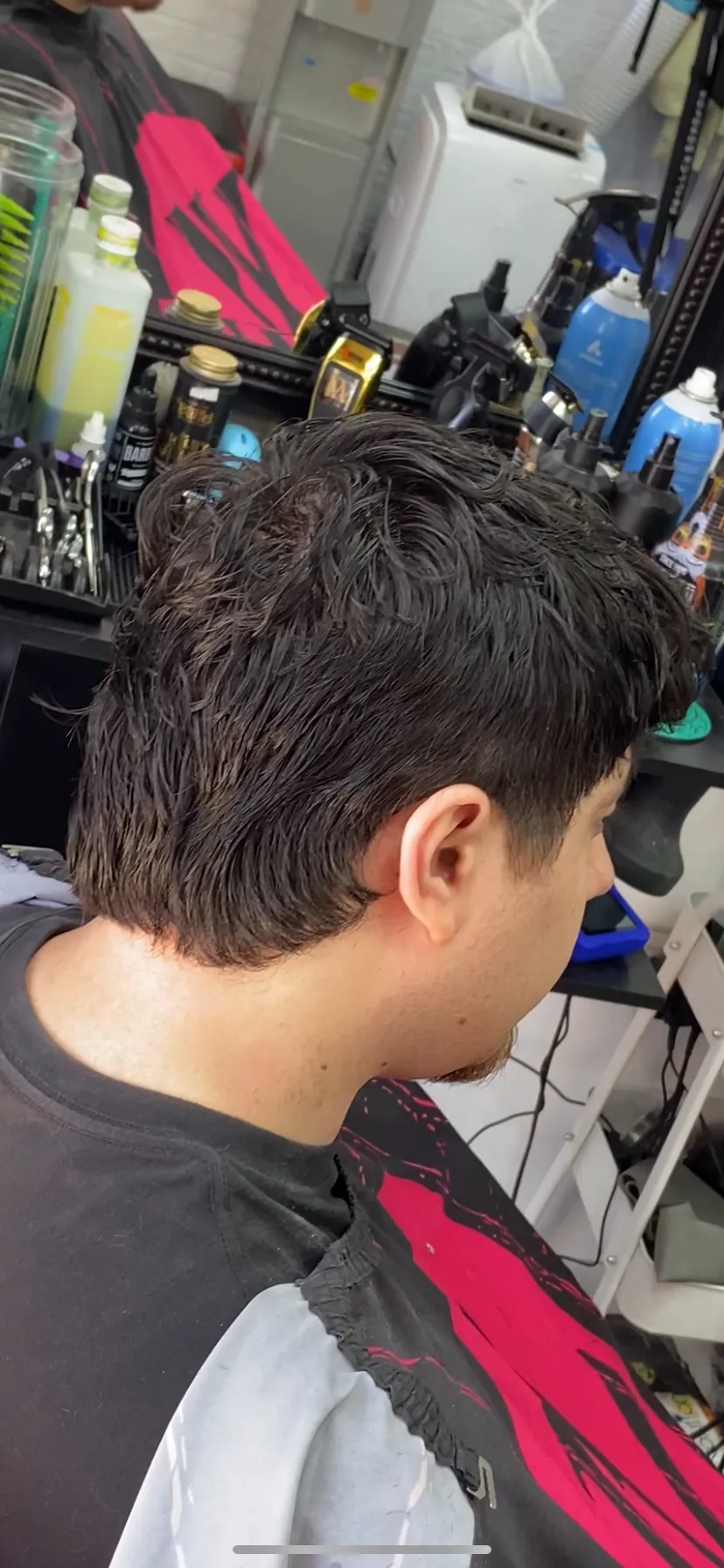 Corte a tijeras o cabellos largos