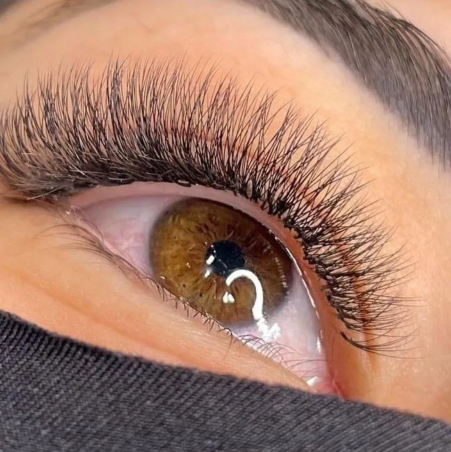 Retoque de pestañas (VOLUMEN BABY)