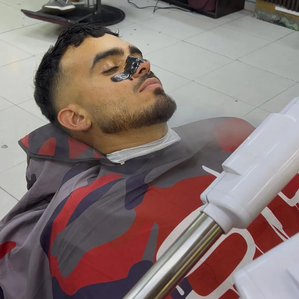 CORTÉ Y BARBA - 2