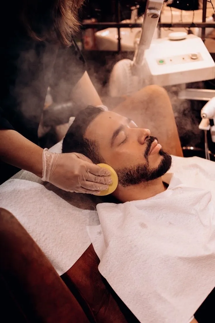 Corte Clásico + Barba + Limpieza Express