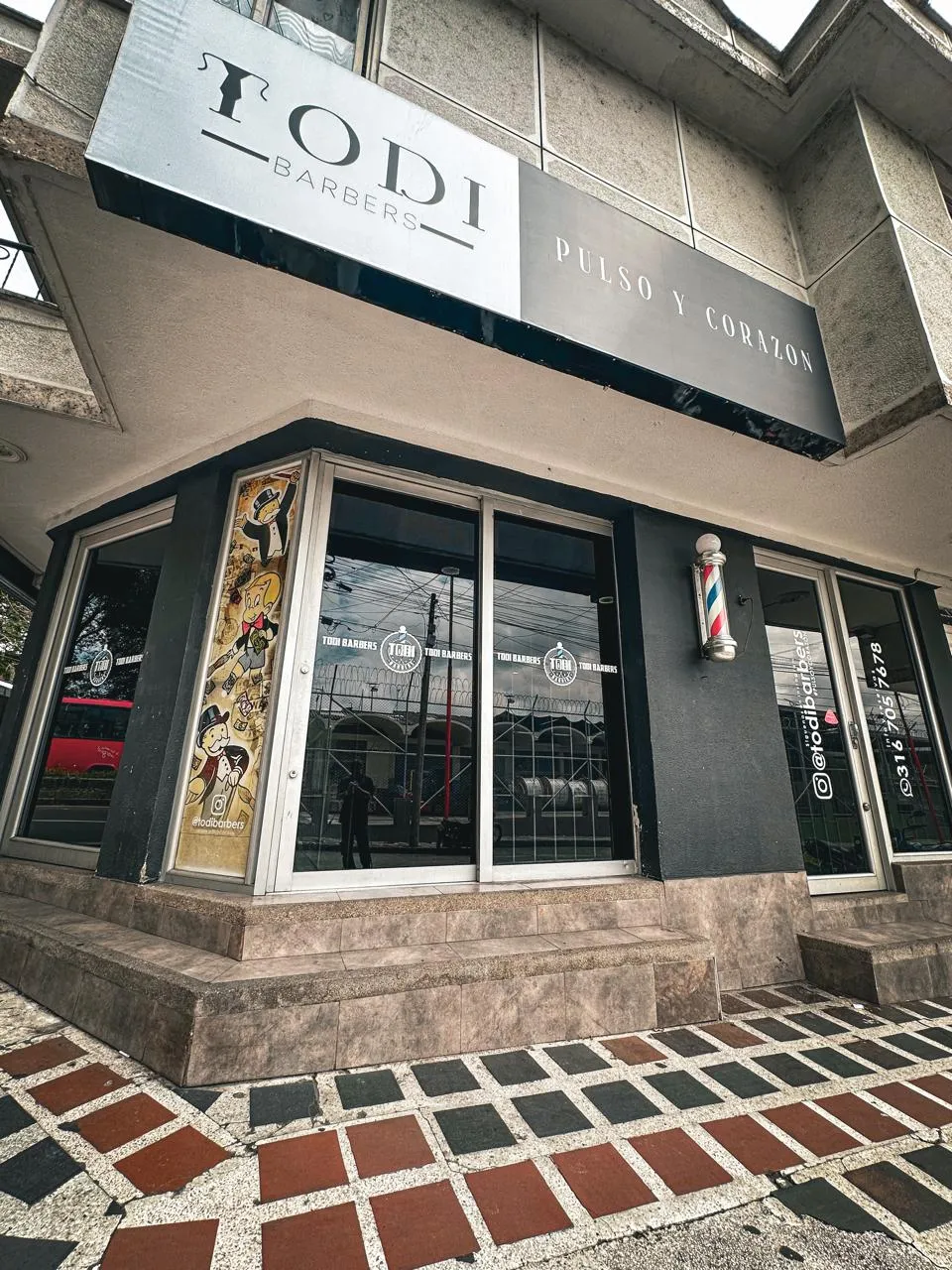 TODI BARBER’S