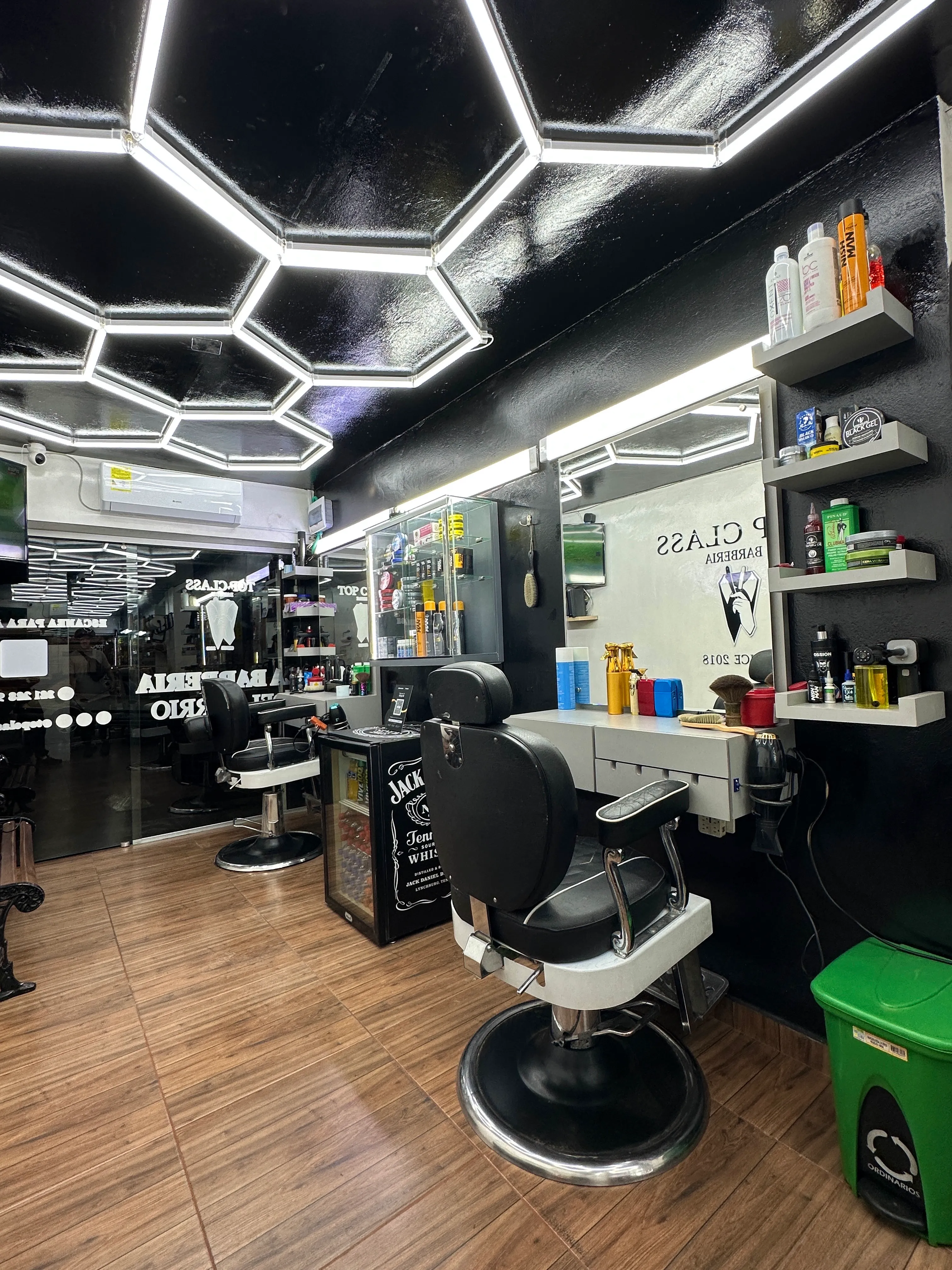 TOP CLASS BARBERIA