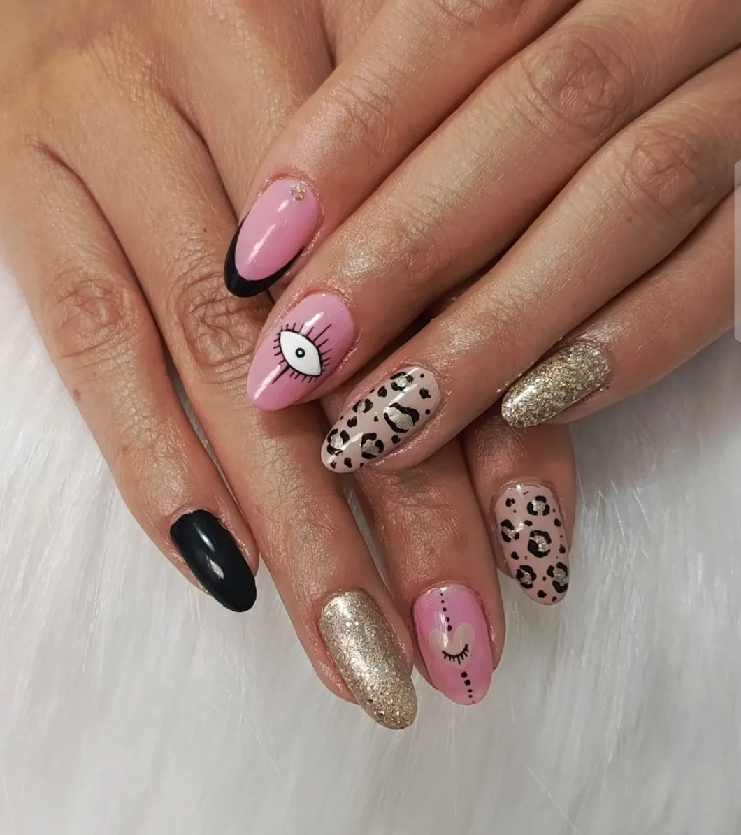 Acrílicas con tradicional  - Imagen 1