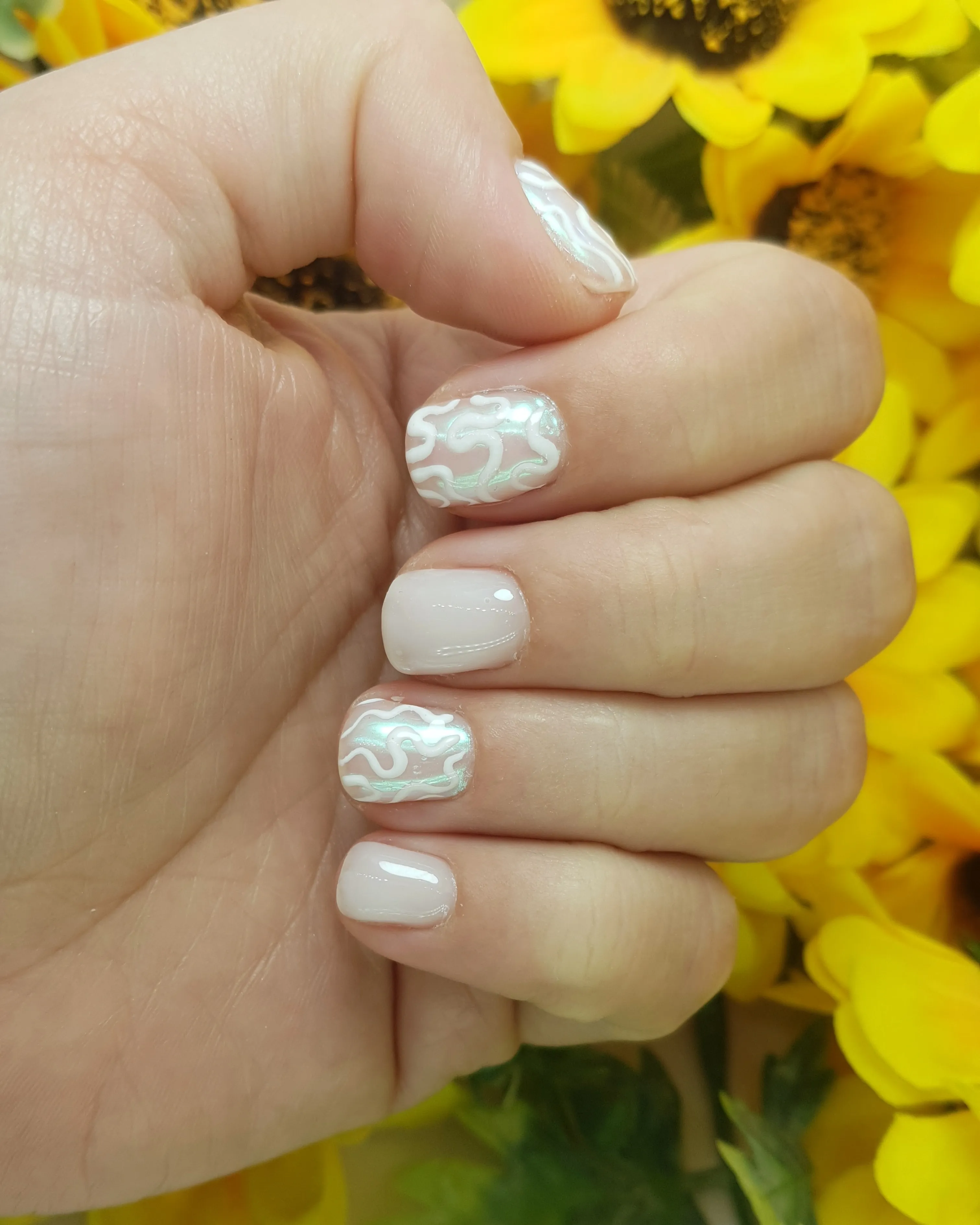 Manicure limpieza básica (sin esmaltado)