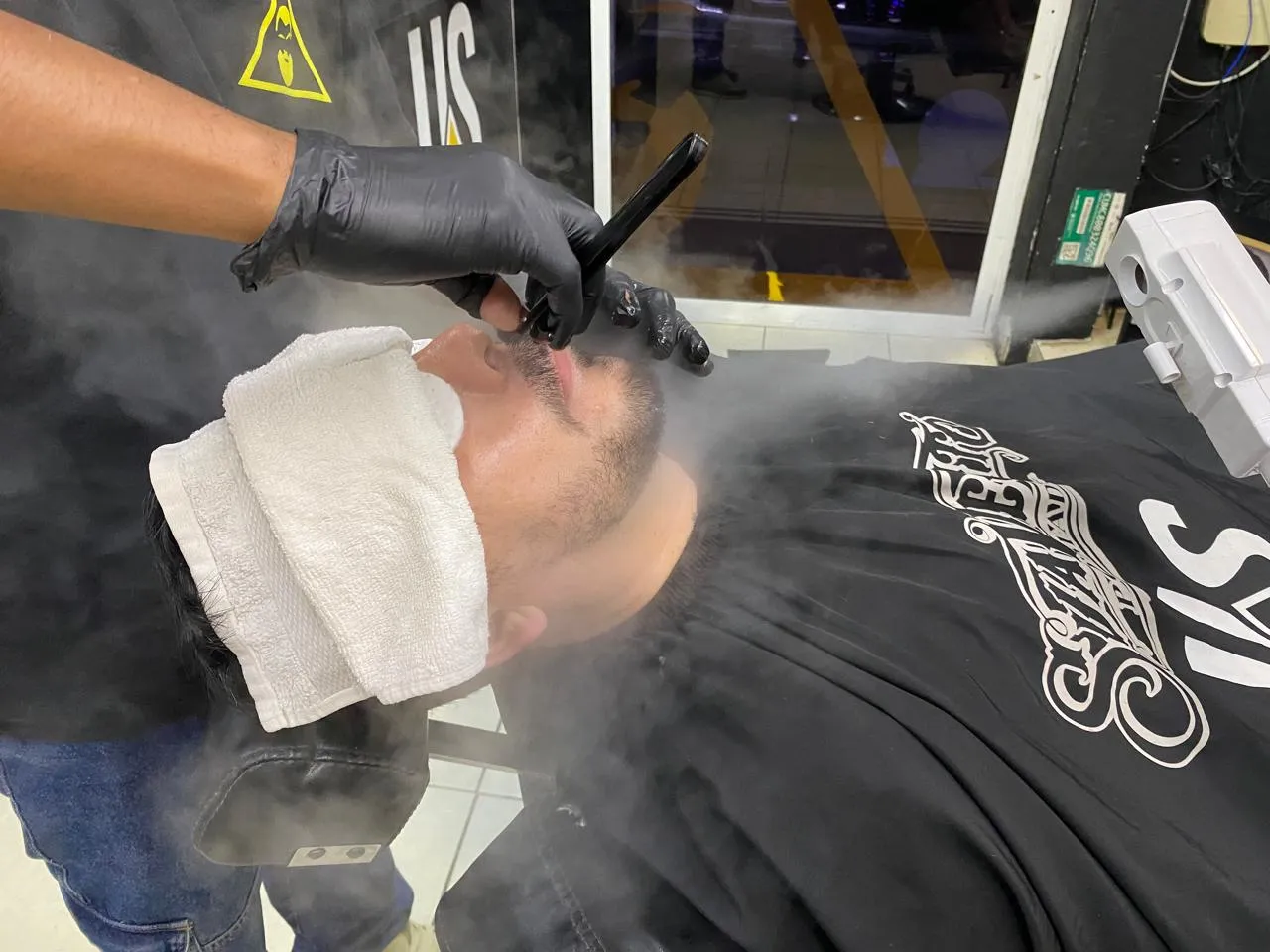 PROMO MIÉRCOLES (CORTE, BARBA, CEJA Y PIGMENTO)