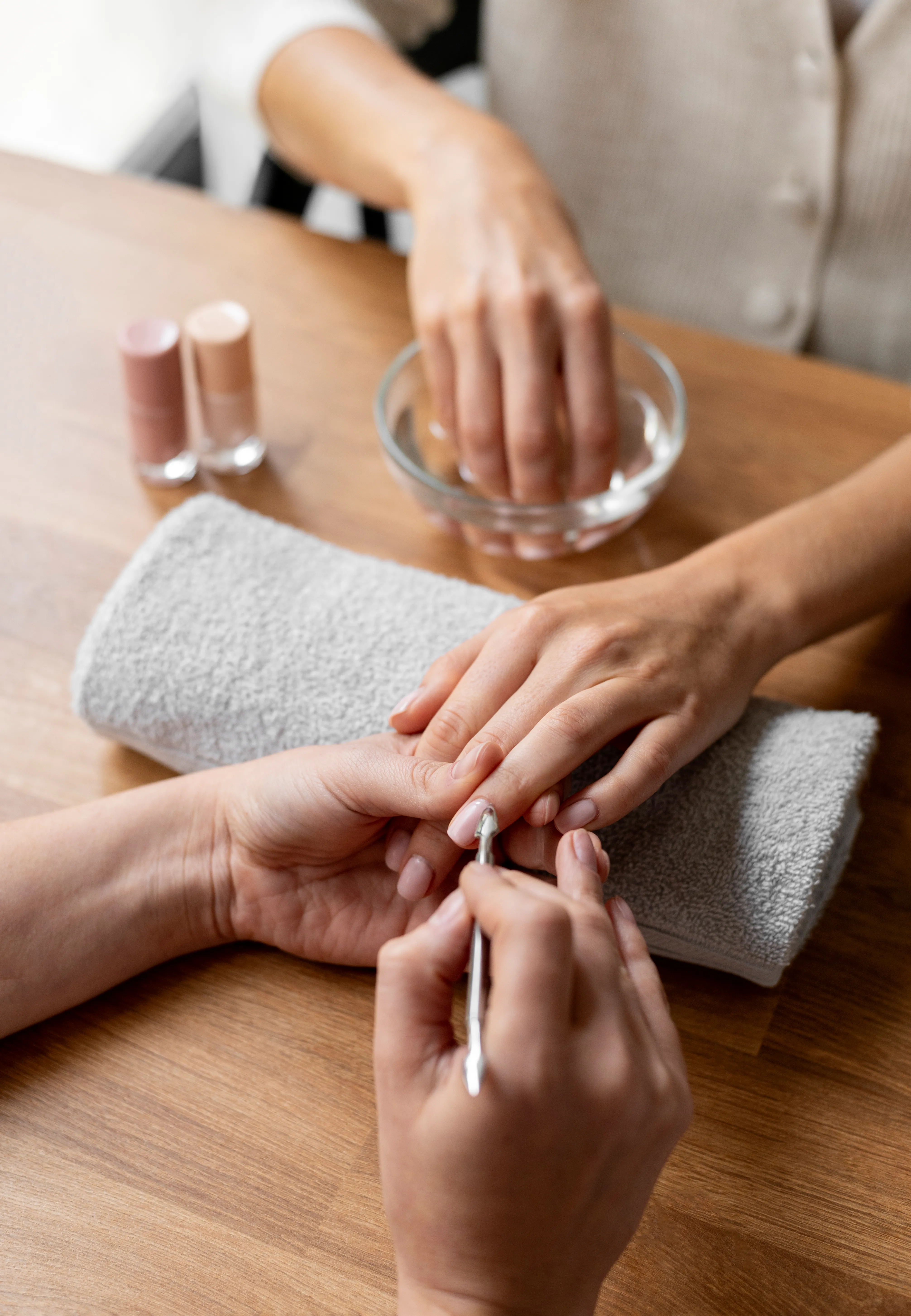 MANICURE