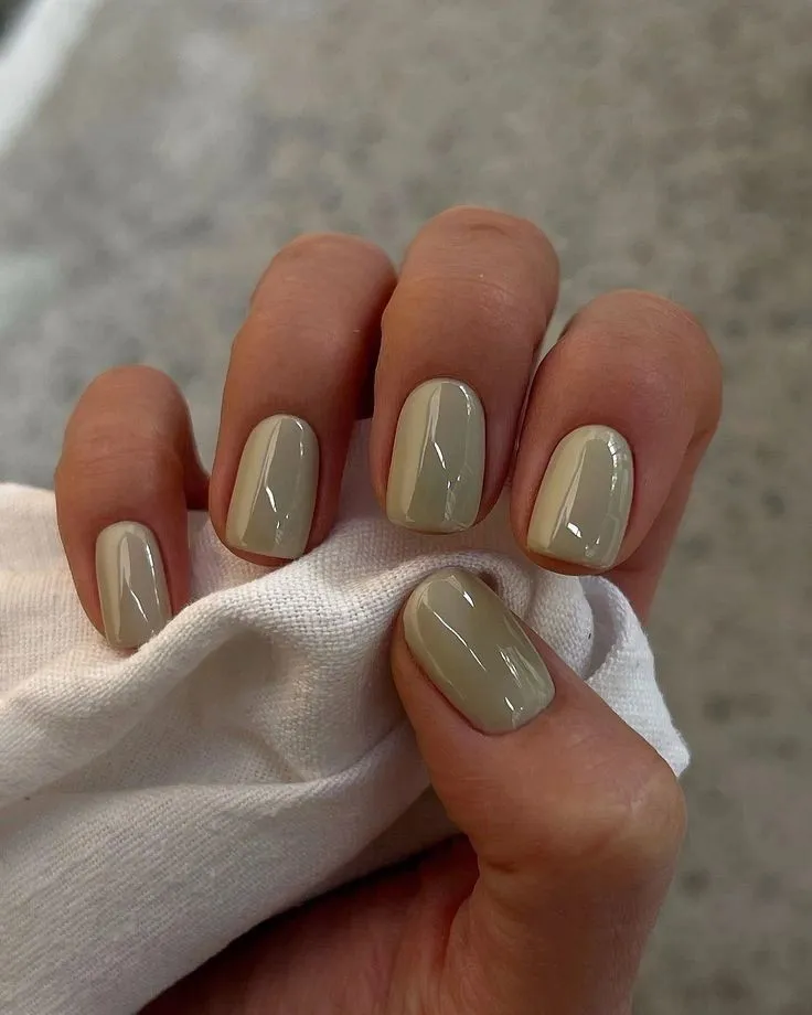 MANICURA SEMIPERMANENTE BASE RUBBER - 4