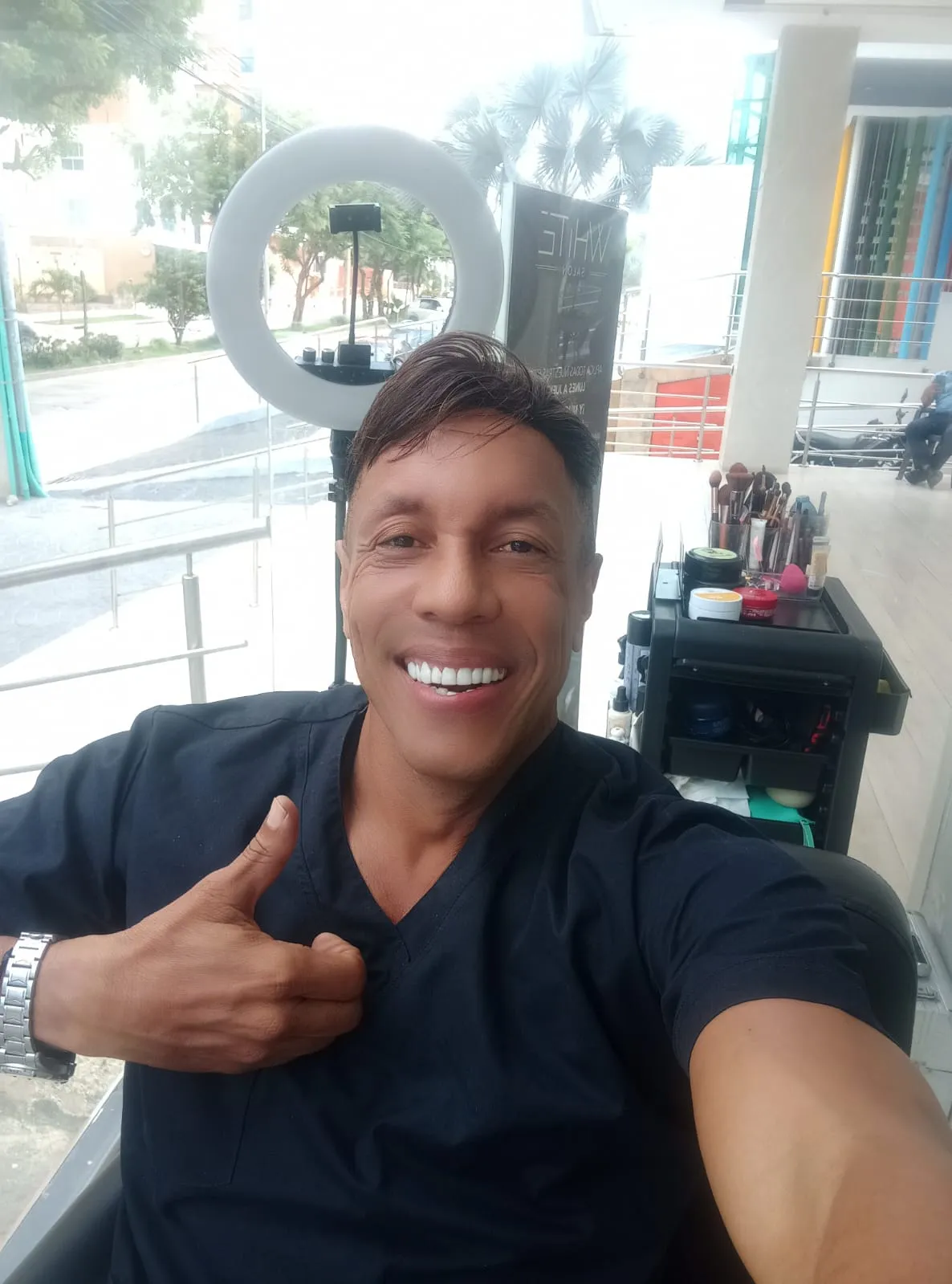 ENRIQUE JULIO OLIVEROS