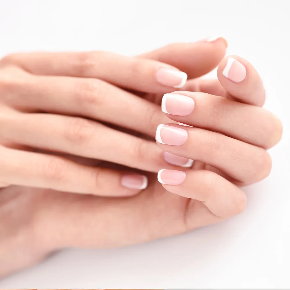 Manicure con esmaltado permanente french/degradé