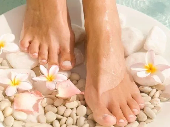 Dermaplaning en Pies - Imagen 1